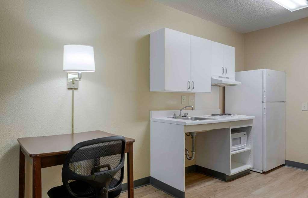 Extended Stay America Select Suites - Denver - Tech Center - Central Greenwood Village Room photo